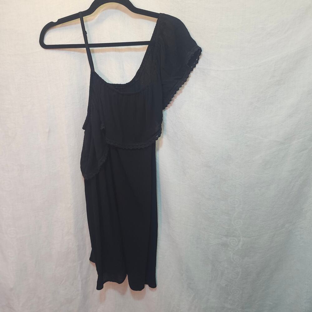 Torrid 2 Black Gauze Ruffle 1 Shoulder Scalloped Crotchet Edge Boho Flowy Fit